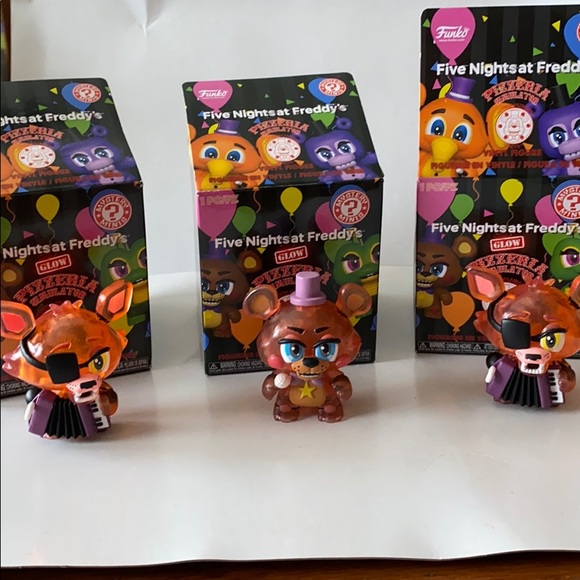 five nights at freddy's mini figures
